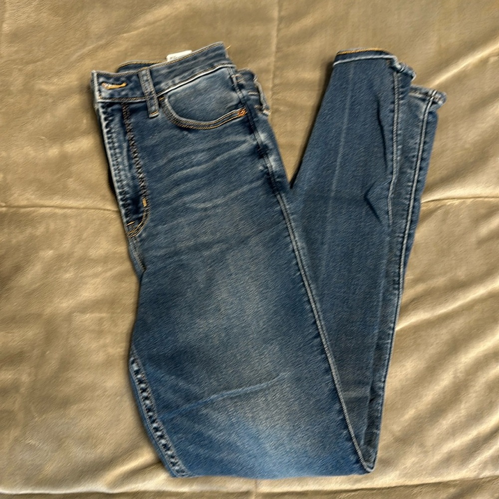 Old navy rock star super skinny jeans. High rise